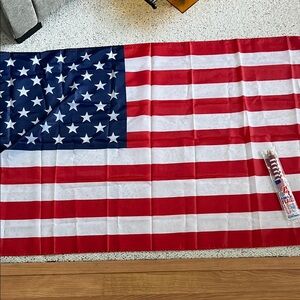 American flag (3x5feet) plus (4) (4x6 inch) mini flags